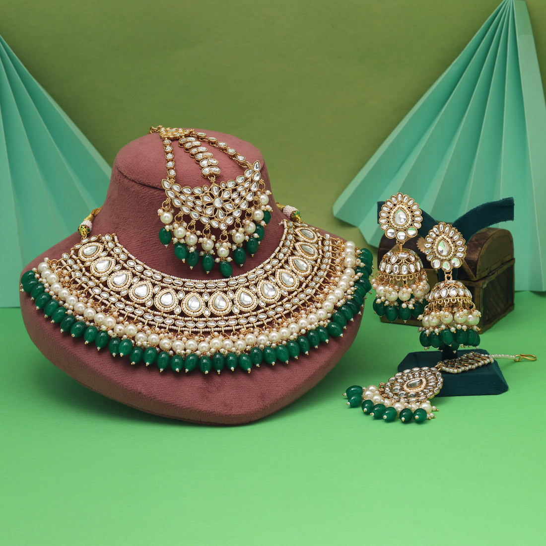 Green Color Kundan Necklace Set With Leaf Inspired Detailing And Shine