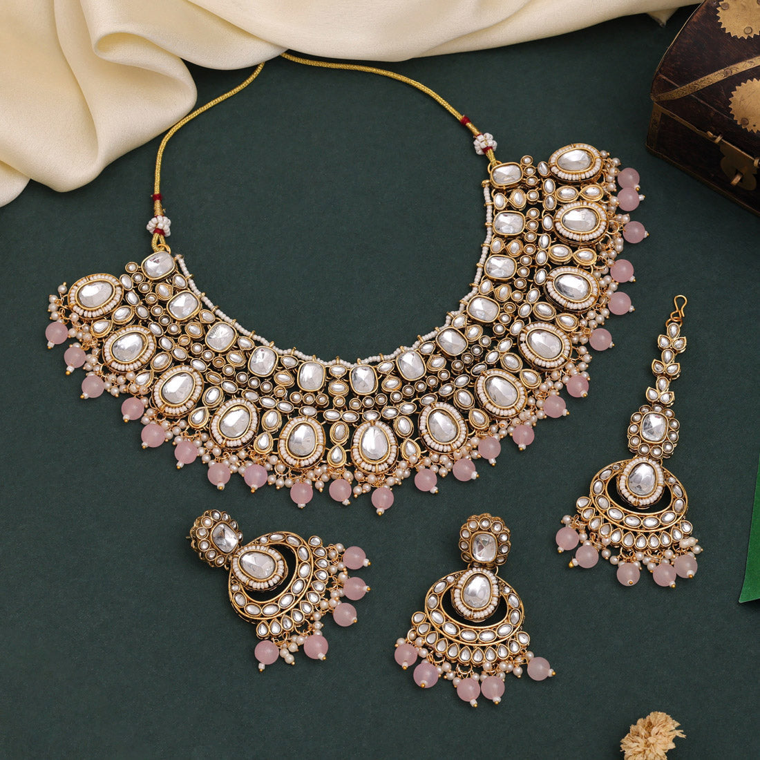 Beautiful Pink Color Kundan Necklace Set For Ethnic And Party Wear