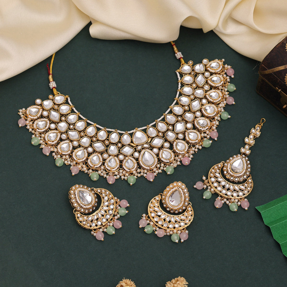 Pink & Pista Green Color Kundan Necklace Set For Modern Bridesmaids