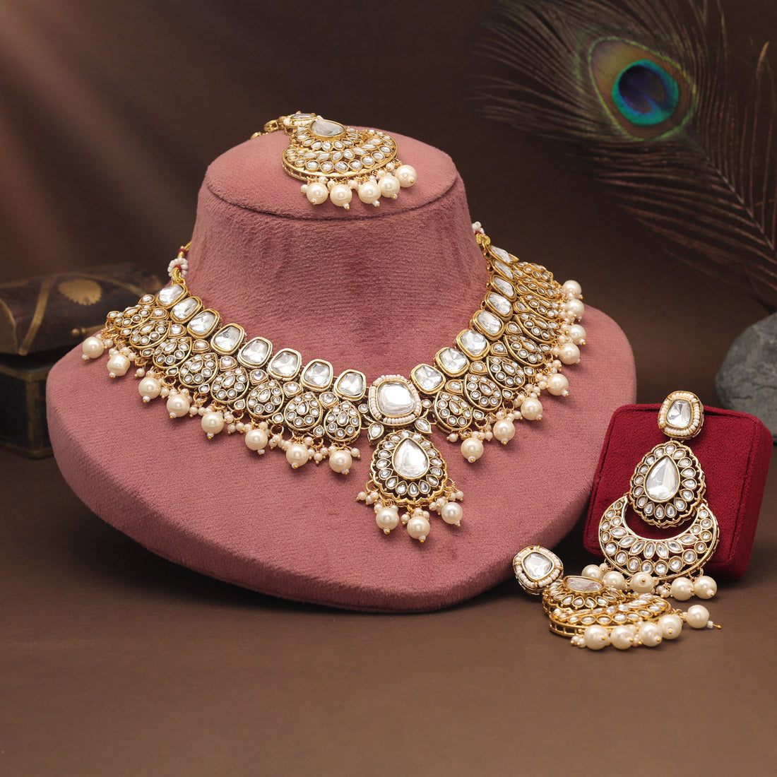 White Color Kundan Necklace Set For Light Ethnic And Daily Look