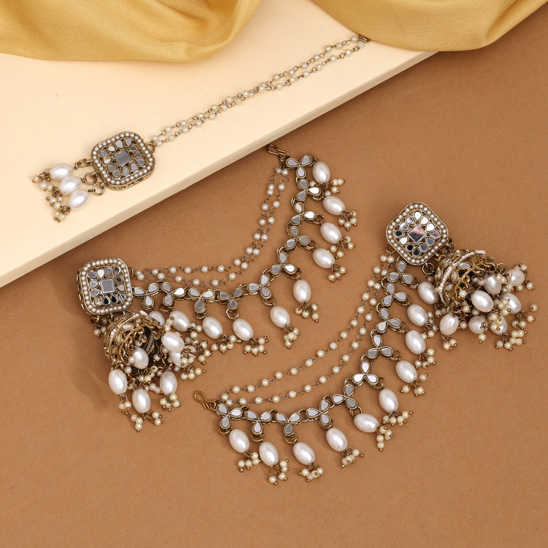 White Color Earrings With Maang Tikka (MTKE473WHT)