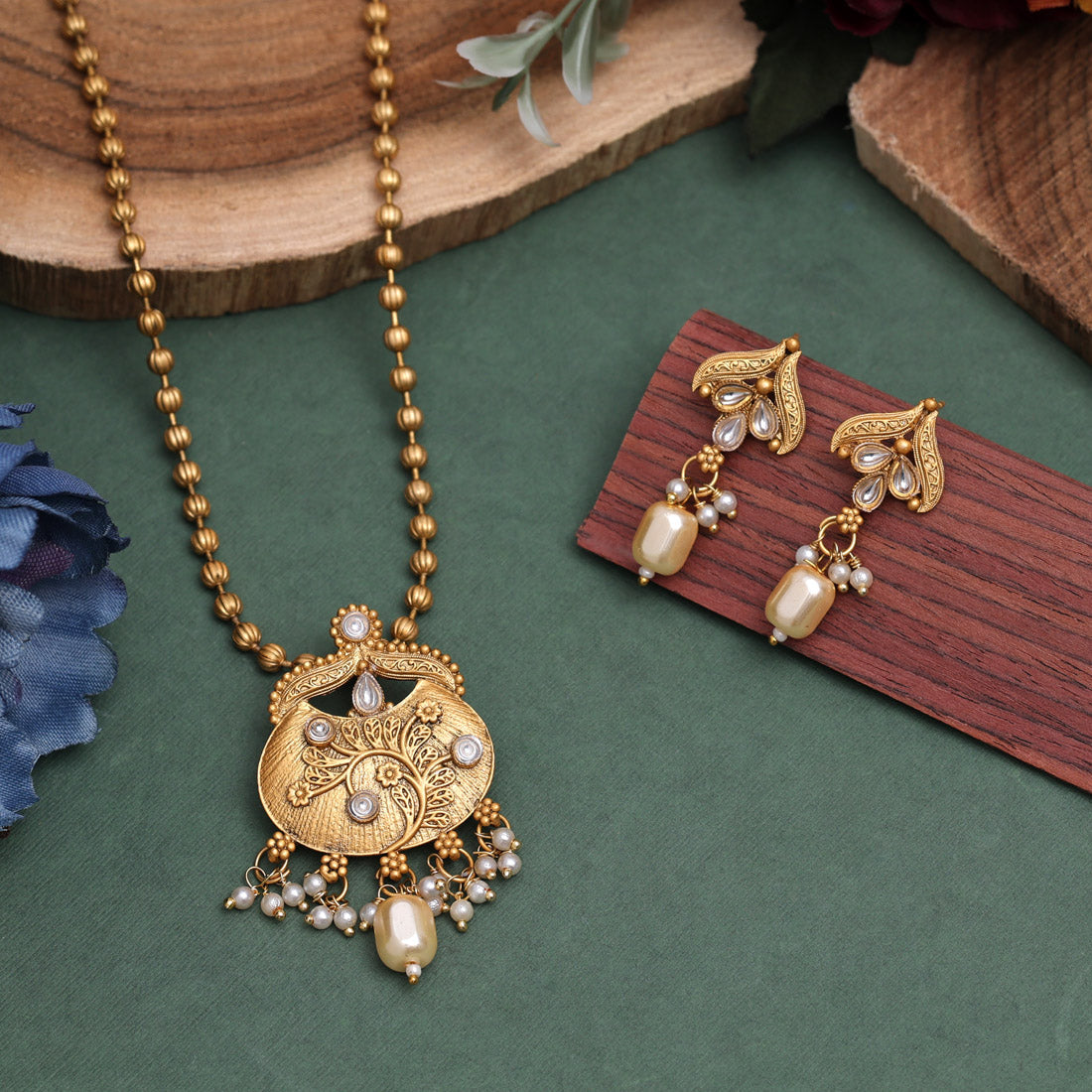 Gold Color Pendant Set (PLKP184GLD)