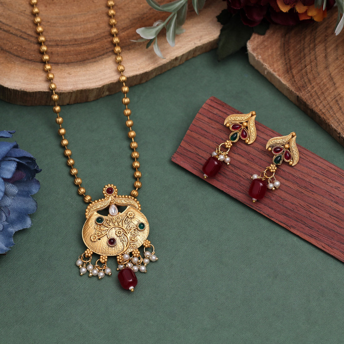 Maroon & Green Color Pendant Set (PLKP184MG)