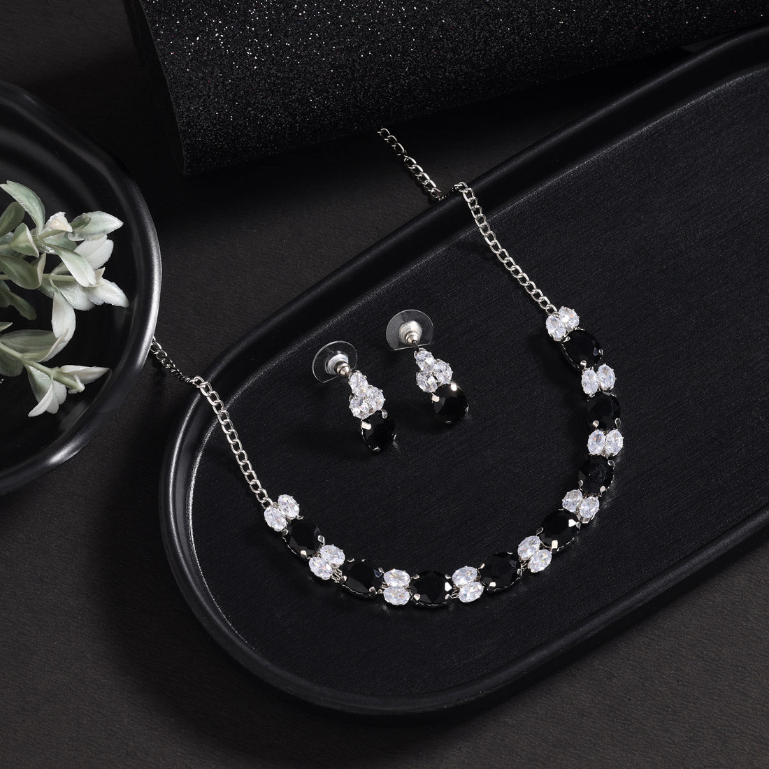 Black Color Stone Necklace Set