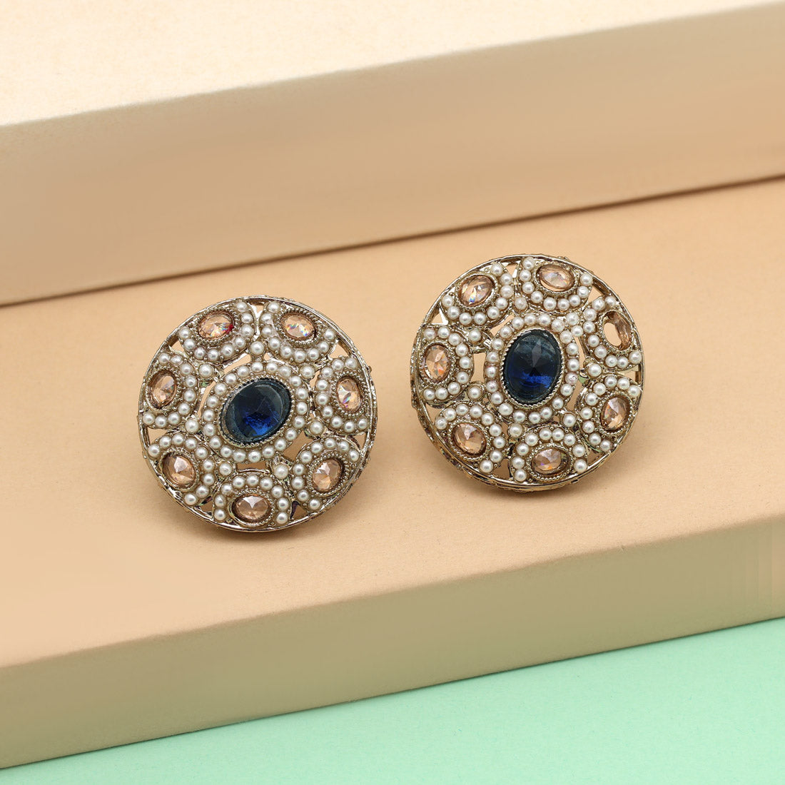 Radiant Blue Color Tops Stud Earrings