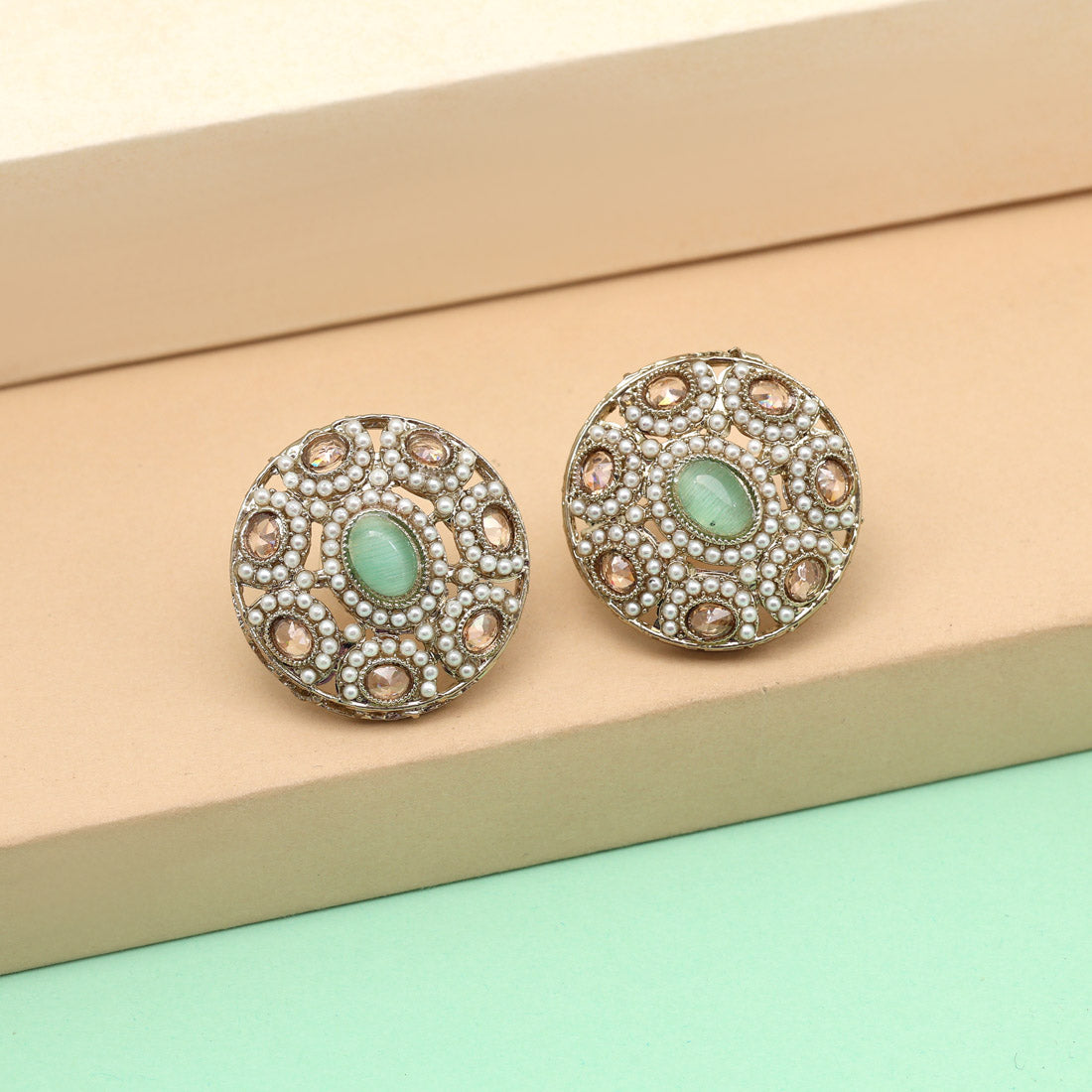 Gentle Pista Green Color Tops Stud Earrings