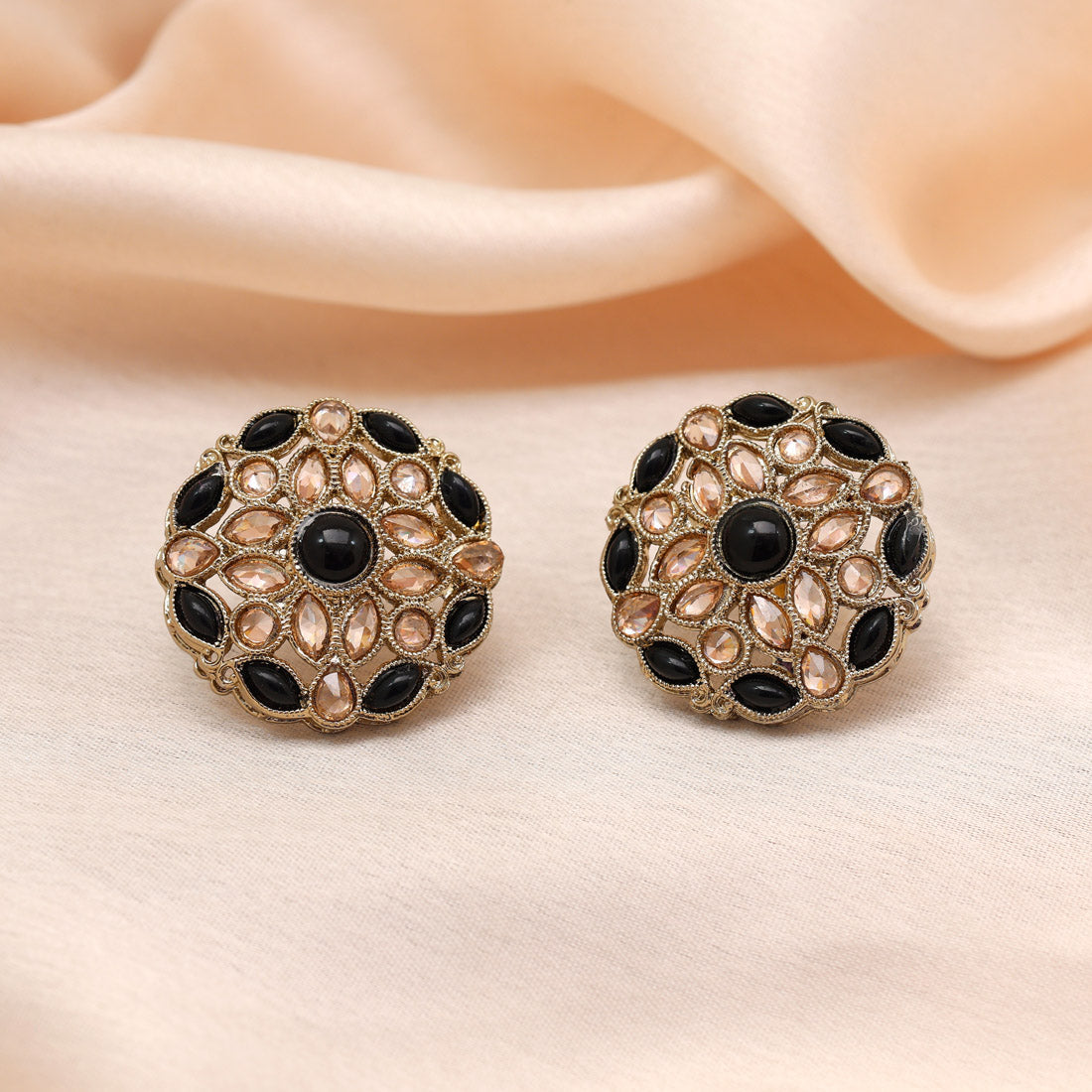 Petal Pink Color Tops Stud Earrings