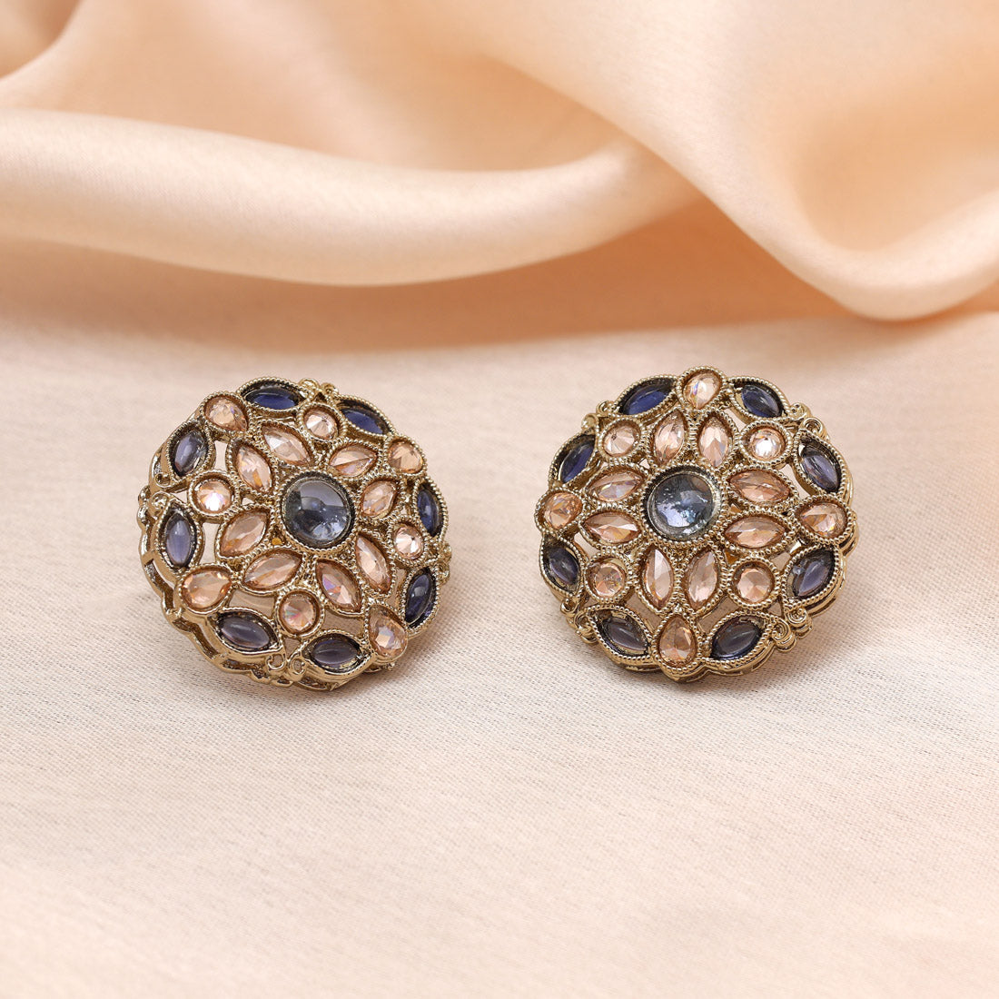Petal Pink Color Tops Stud Earrings