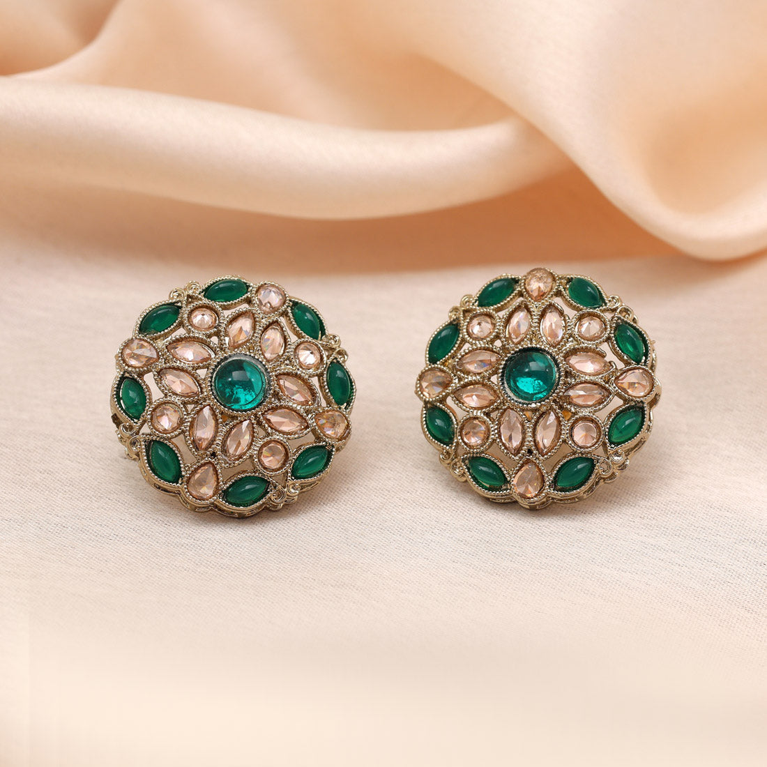 Petal Pink Color Tops Stud Earrings