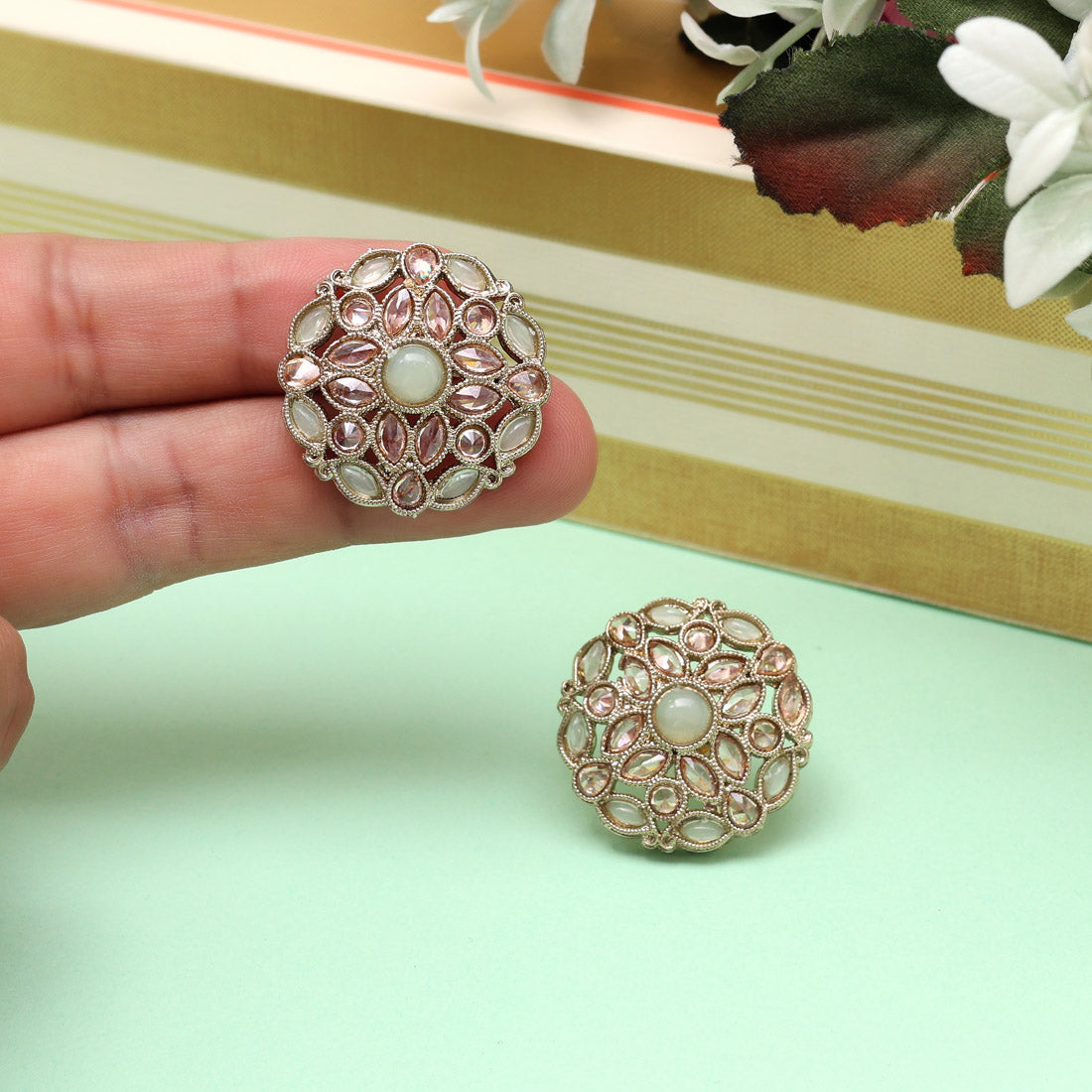 Petal Pink Color Tops Stud Earrings