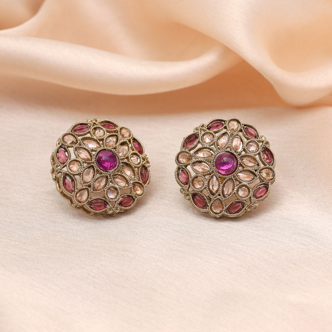 Petal Pink Color Tops Stud Earrings