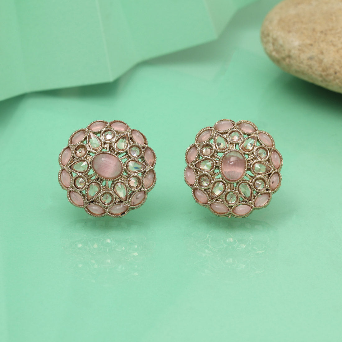 Soft Pink Color Tops Stud Earrings