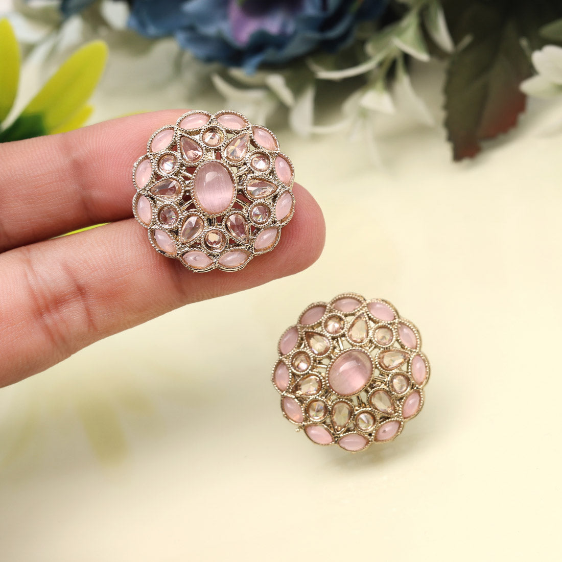 Soft Pink Color Tops Stud Earrings
