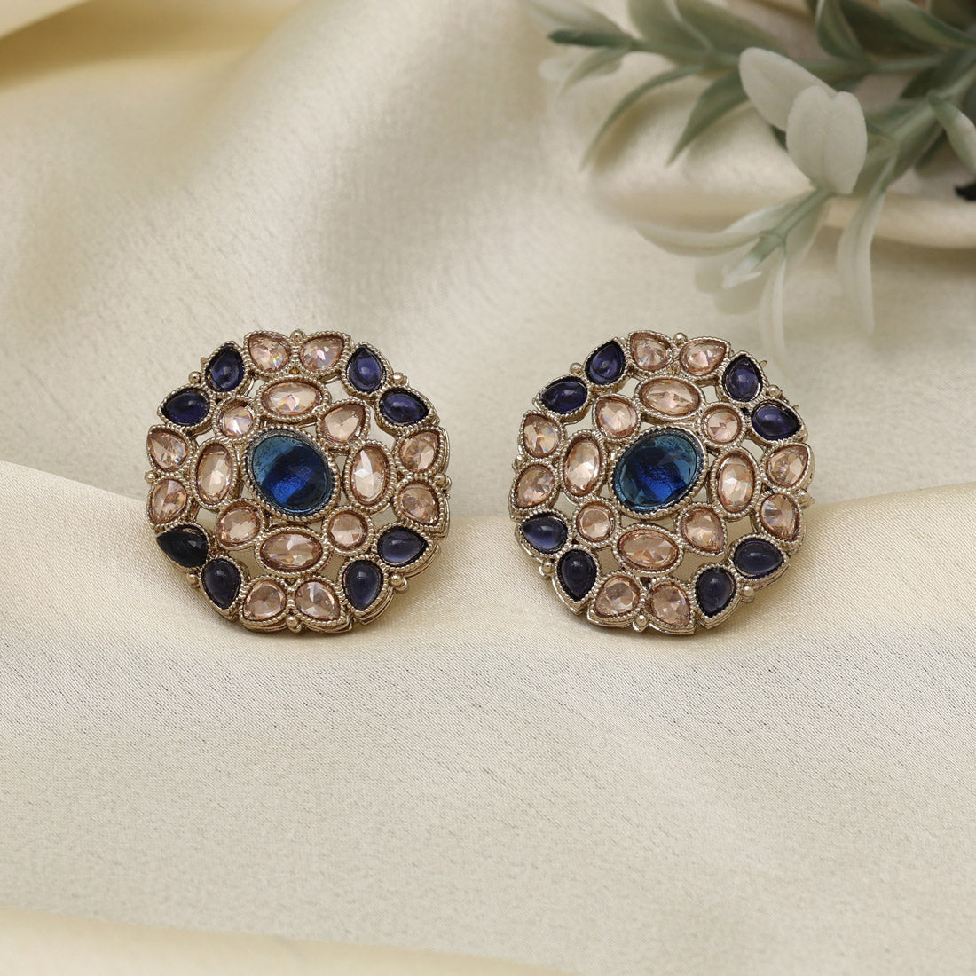 Deep Blue Color Tops Stud Earrings