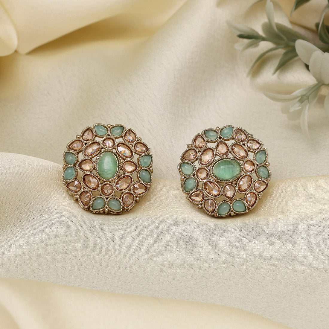 Smooth Pista Green Color Tops Stud Earrings