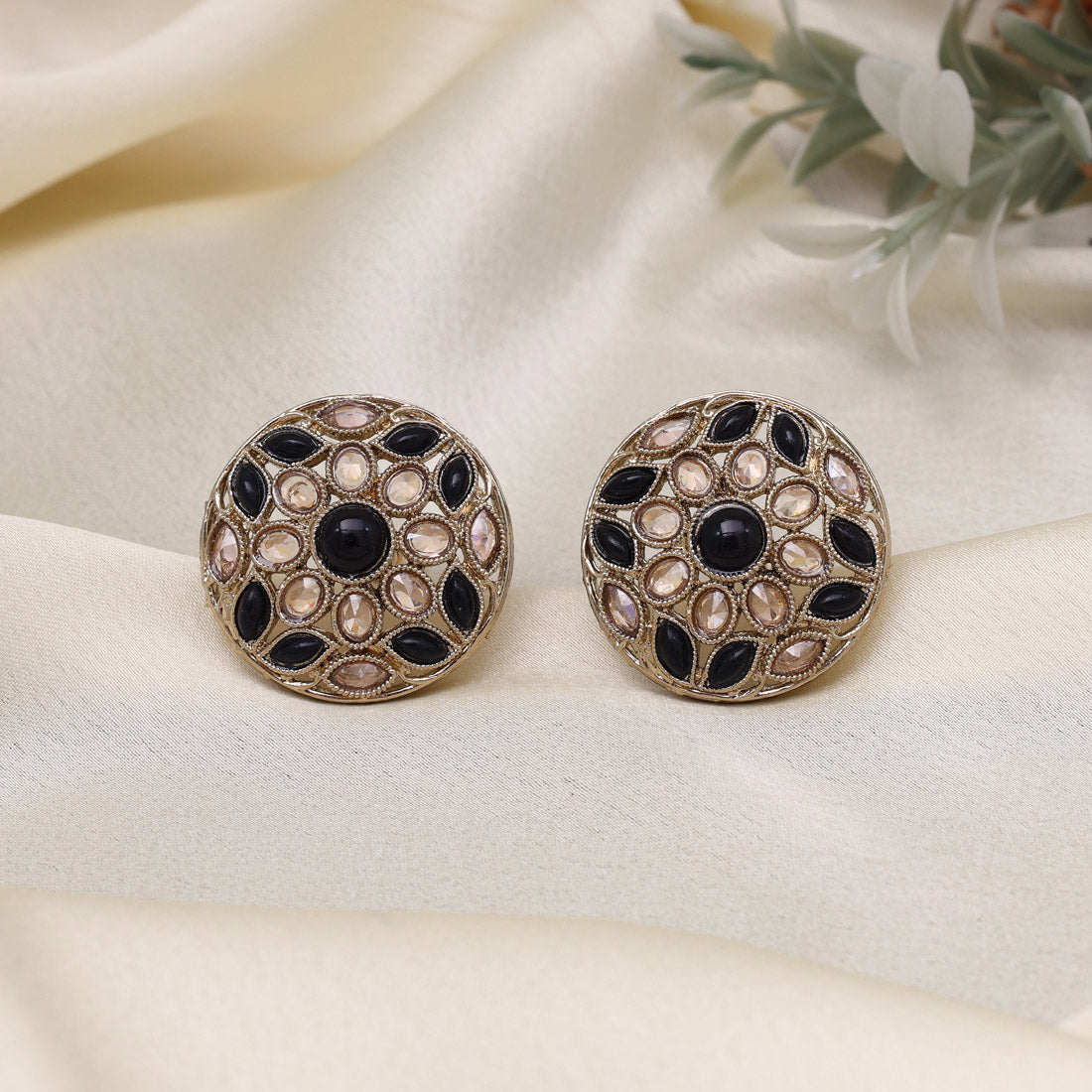 Bold Black Color Tops Stud Earrings