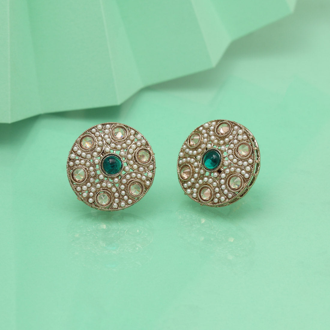Nature Green Color Tops Stud Earrings