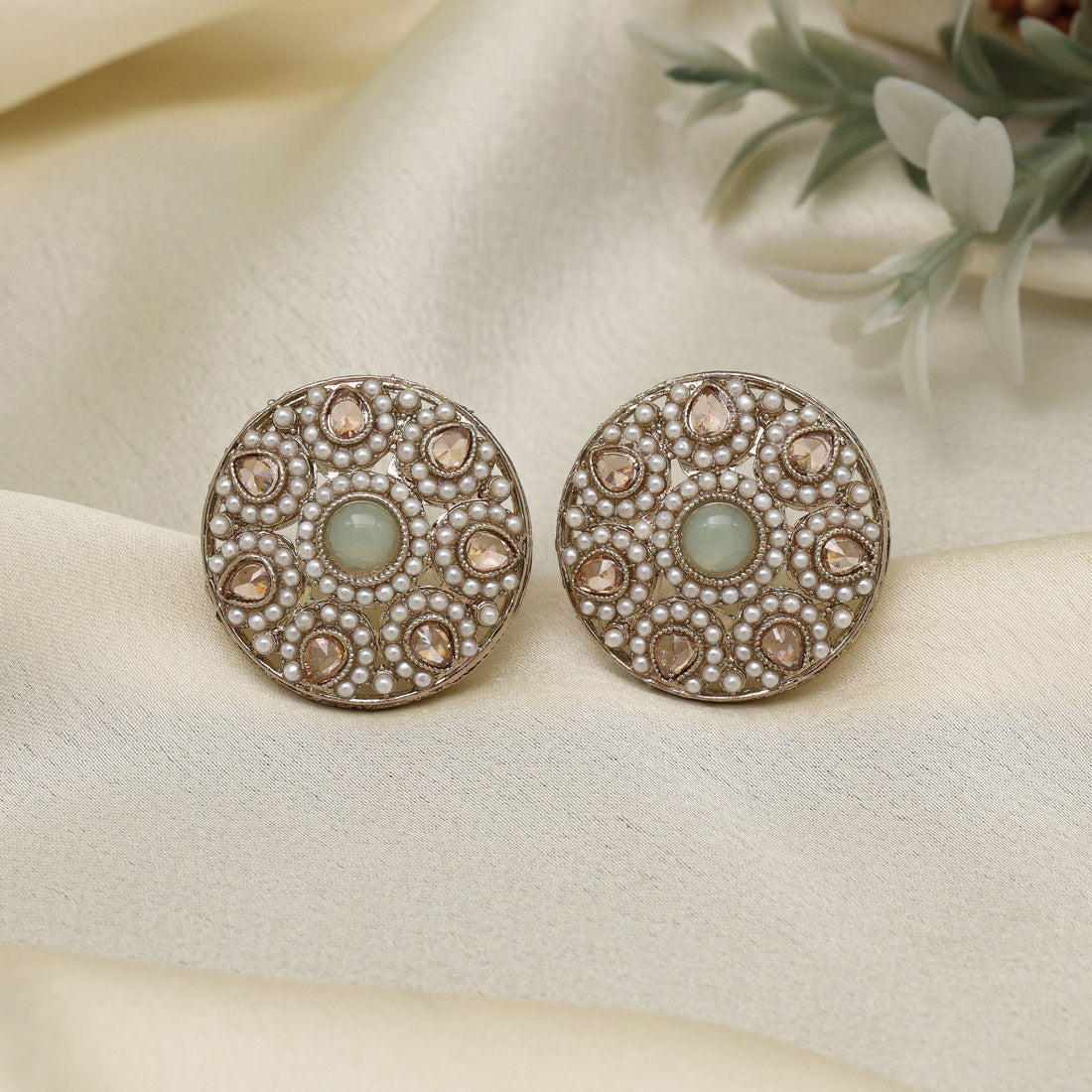 Soft Pista Green Color Tops Stud Earrings