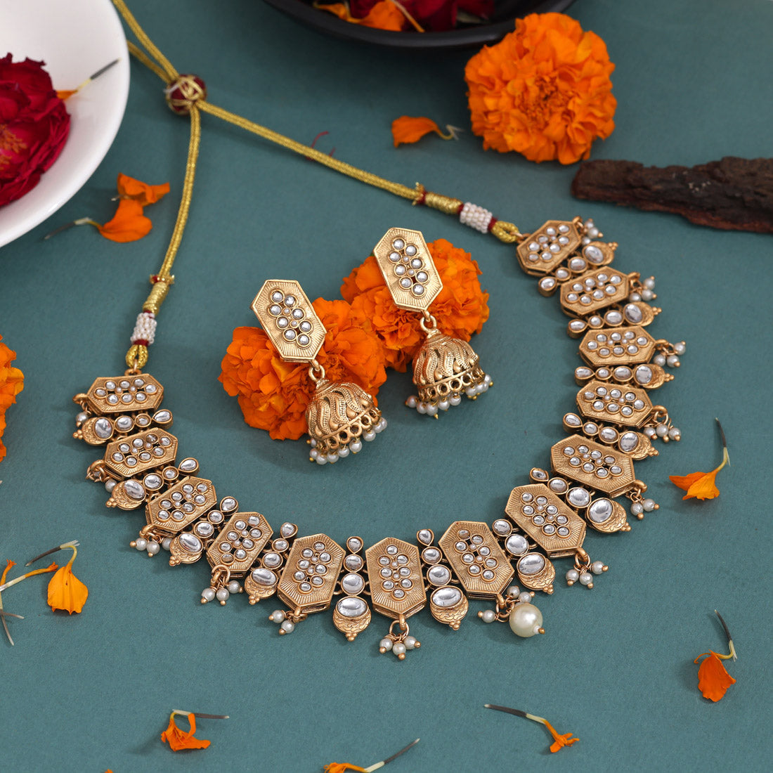 White Color Matte Gold Rajwadi Temple Necklace Set