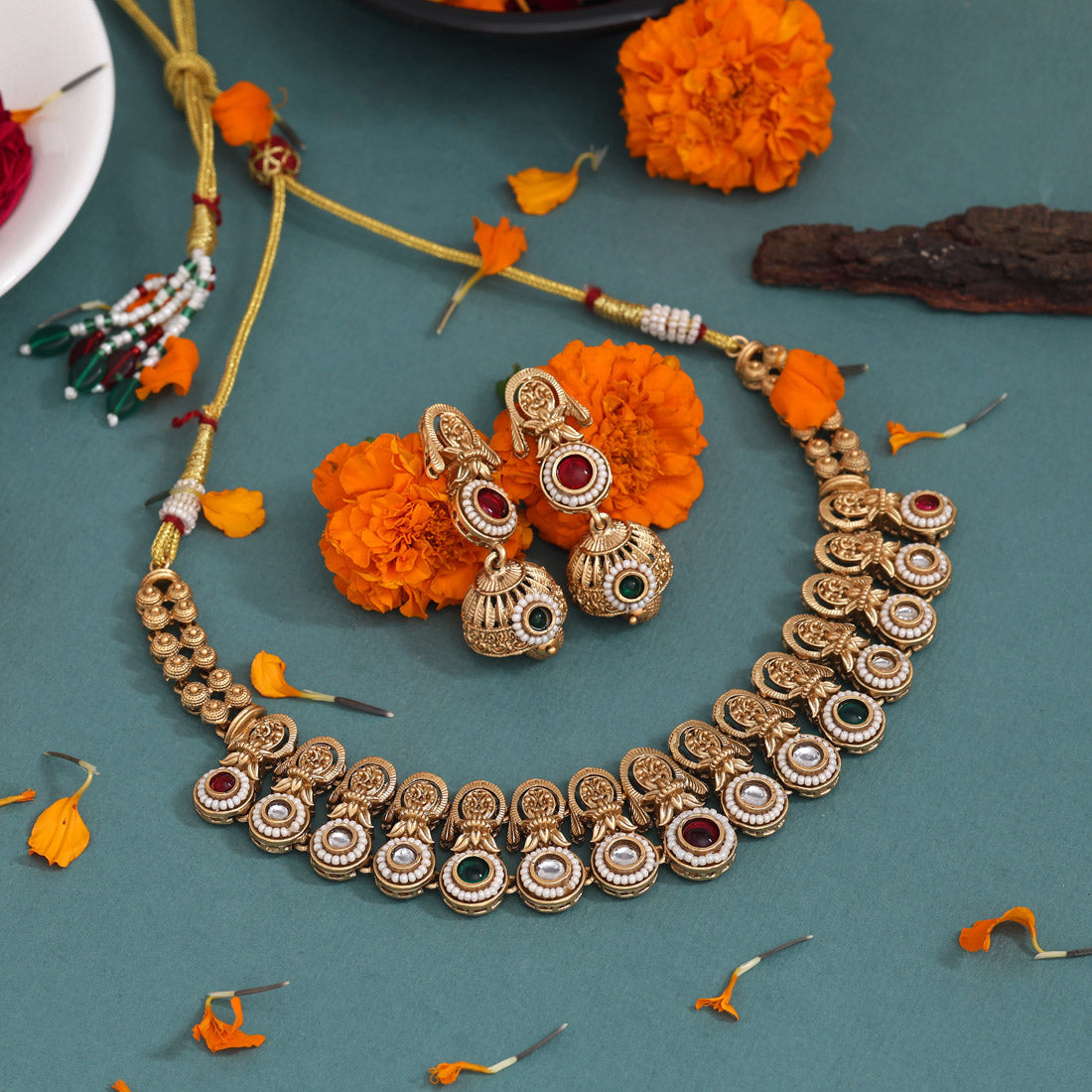 Rani & Green Color Matte Gold Rajwadi Temple Necklace Set