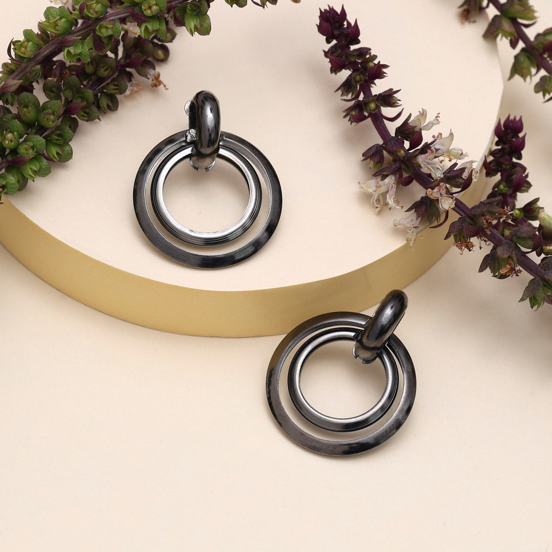 Black Color Fashion Earrings (ANTE1726BLK)