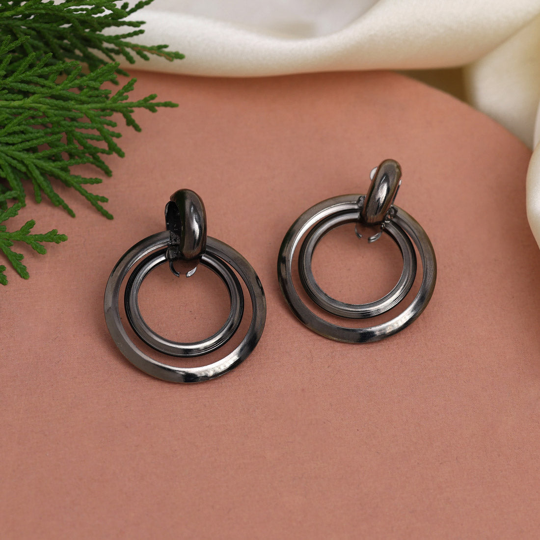Black Color Fashion Earrings (ANTE1726BLK)