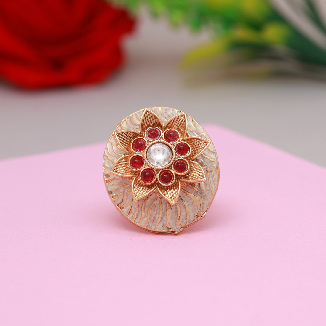 Rani & White Color Copper Finger Ring (CPR181RNIWHT)