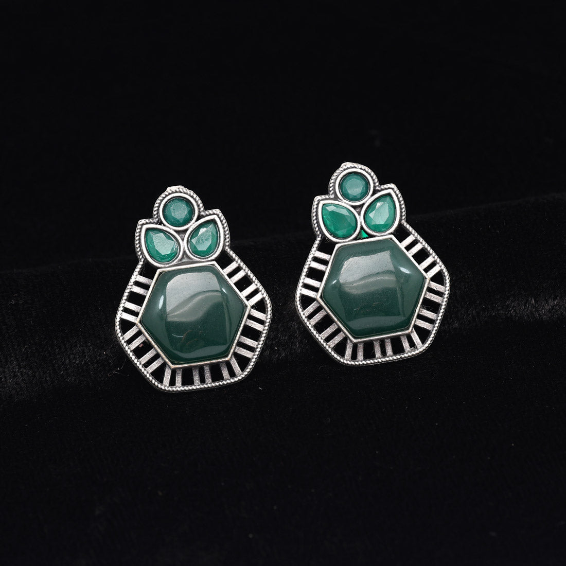 Green Color Monalisa Stone Oxidised Earrings (GSE2834GRN)