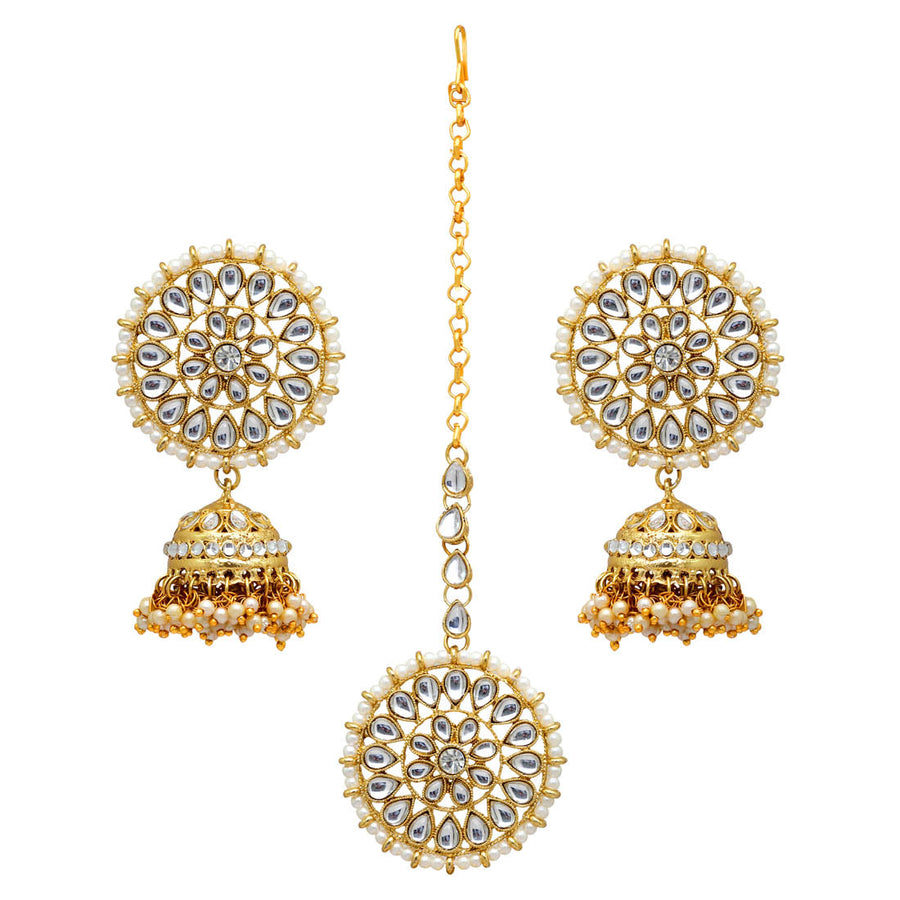 White Color Kundan Earrings With Maang Tikka (KDTE108WHT)
