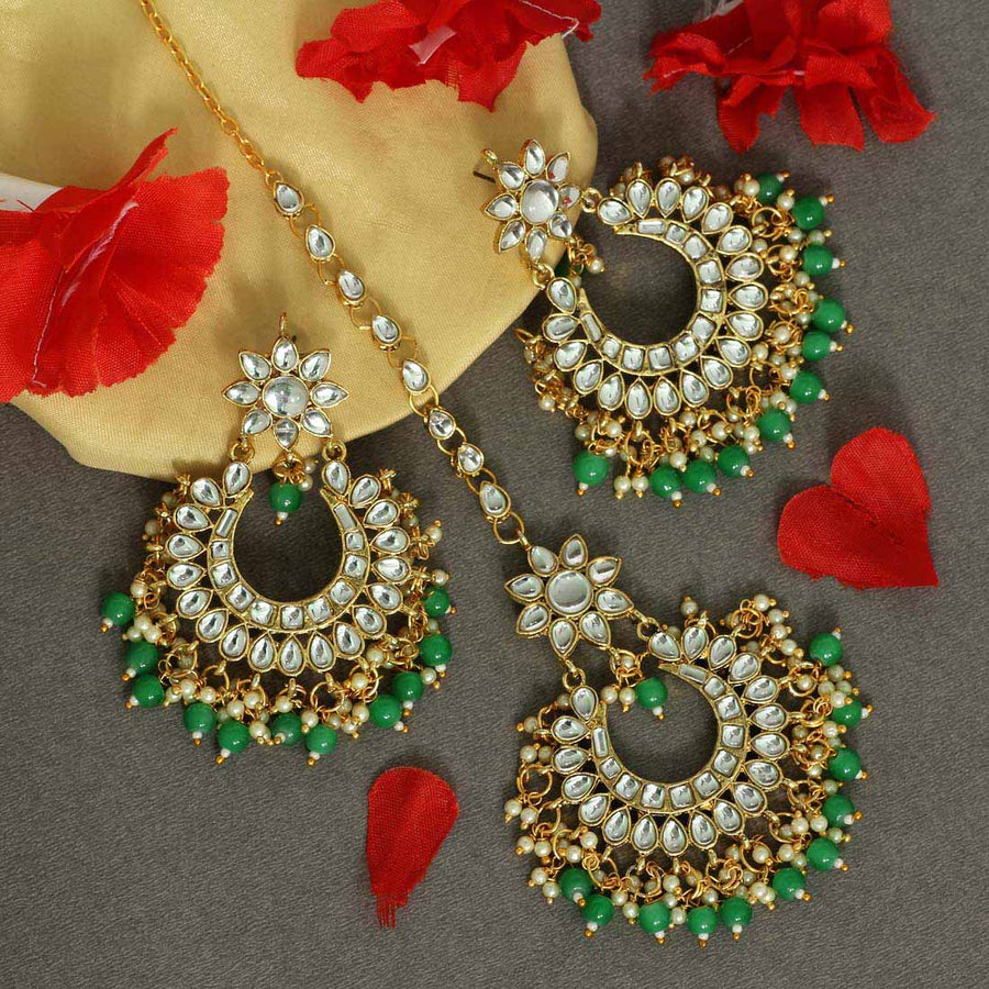 Green Color Kundan Earrings With Maang Tikka (KDTE290GRN)