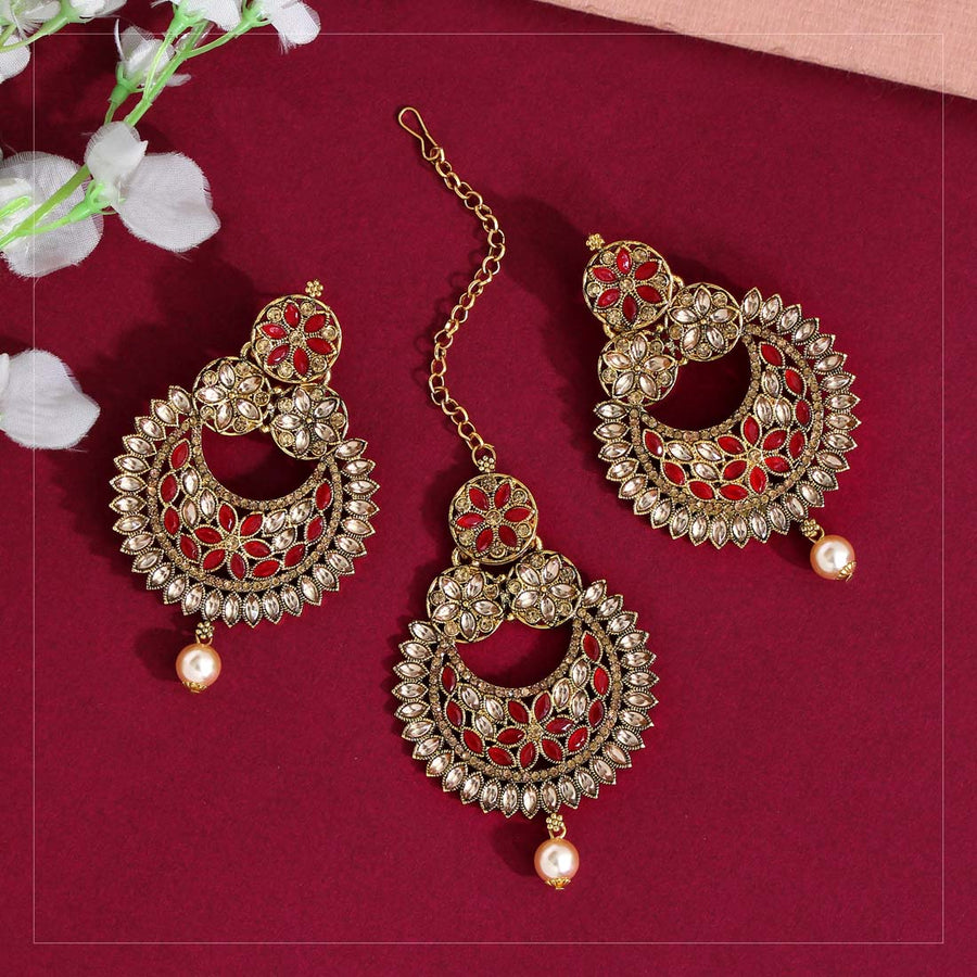 Red Color Kundan Earrings With Maang Tikka (KDTE406RED)