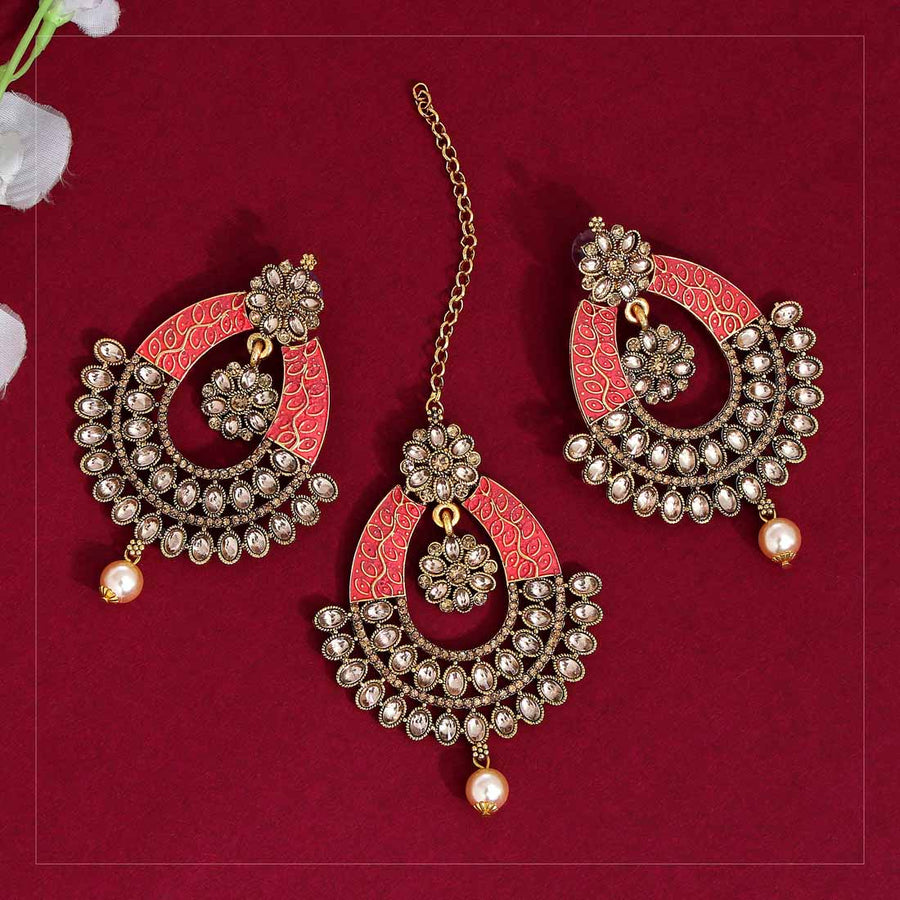 Magenta Color Polki Kundan Earrings With Maang Tikka (KDTE407MNT)