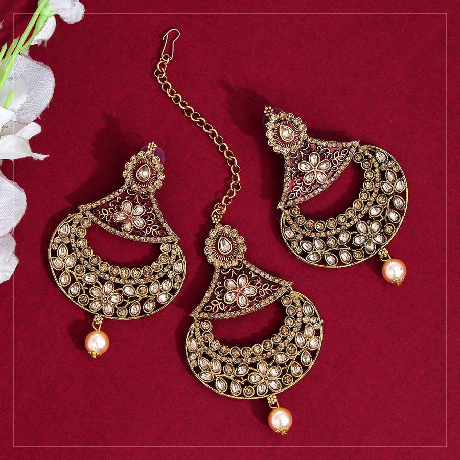 Maroon Color Kundan Earrings With Maang Tikka (KDTE409MRN)