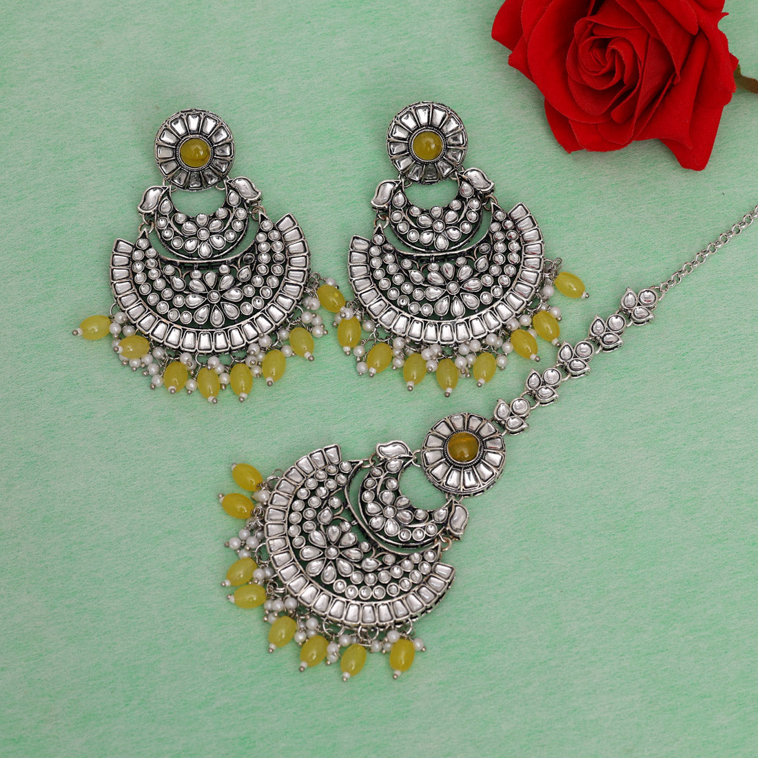 Yellow Color Kundan Earrings With Maang Tikka (KDTE546YLW)