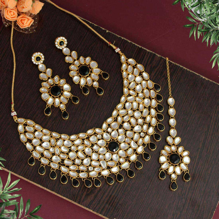 Black Color Kundan Necklace Set (KN1025BLK)