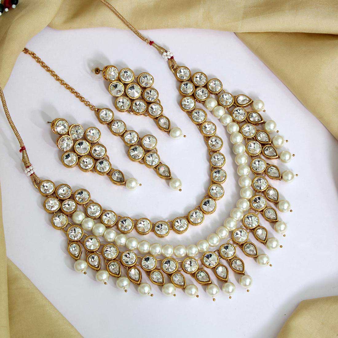 White Color Kundan Necklace Set (KN1064WHT)