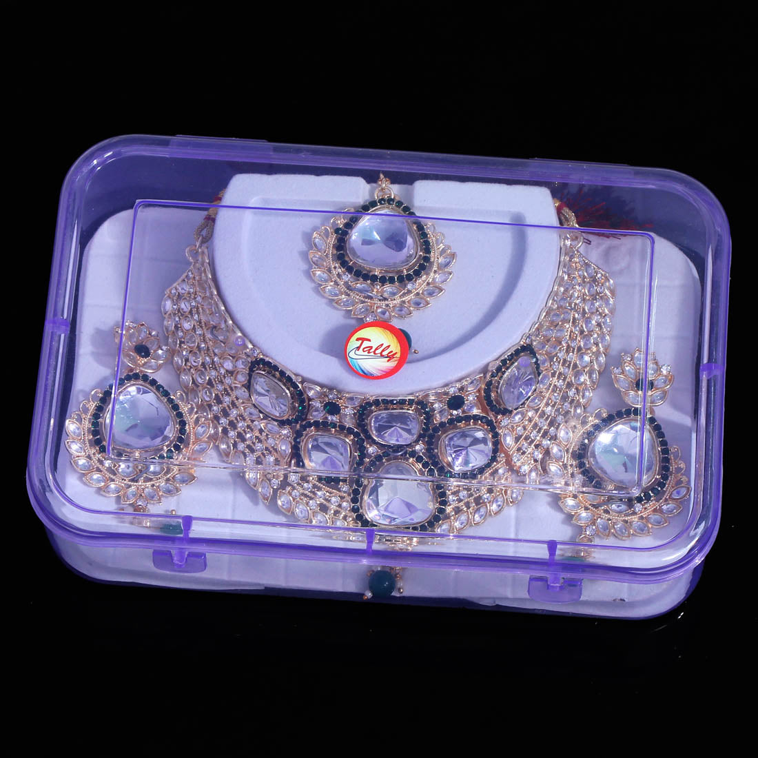 Green Color Choker Kundan Necklace Set (KN1124GRN)