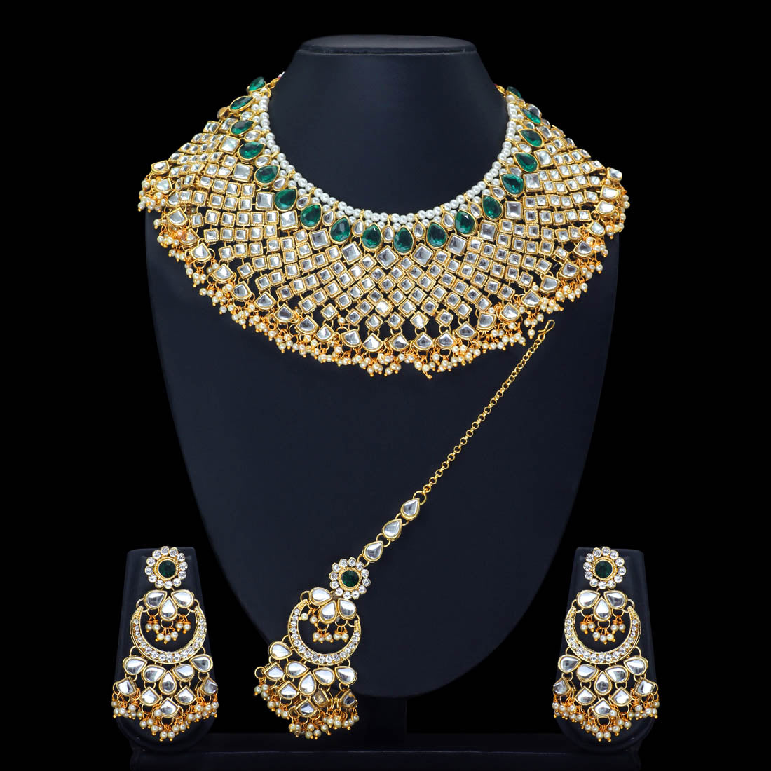 Green Color Kundan Necklace With Earring & Maang Tikka (KN131GRN)
