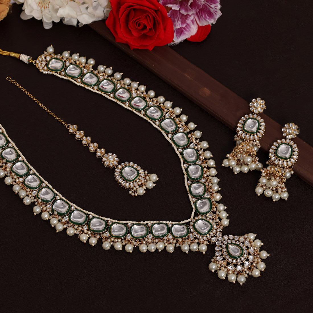 Green Color Long Kundan Necklace Set (KN1344GRN)