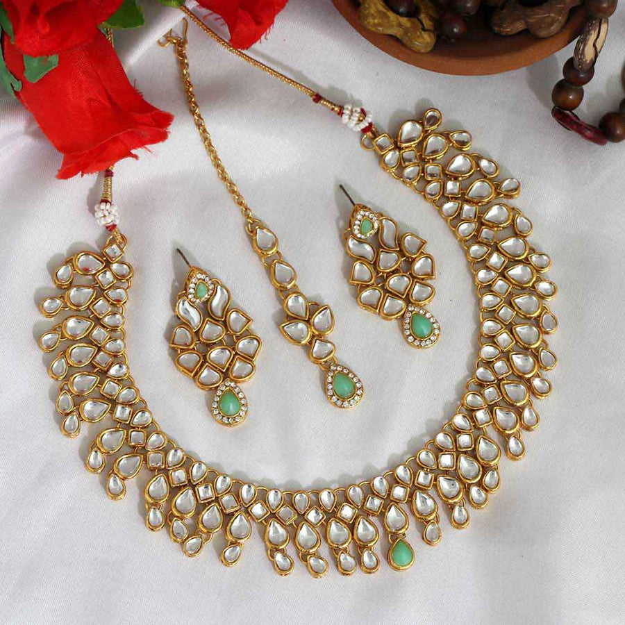Pista Green Color Kundan Necklace Set (KN955PGRN)