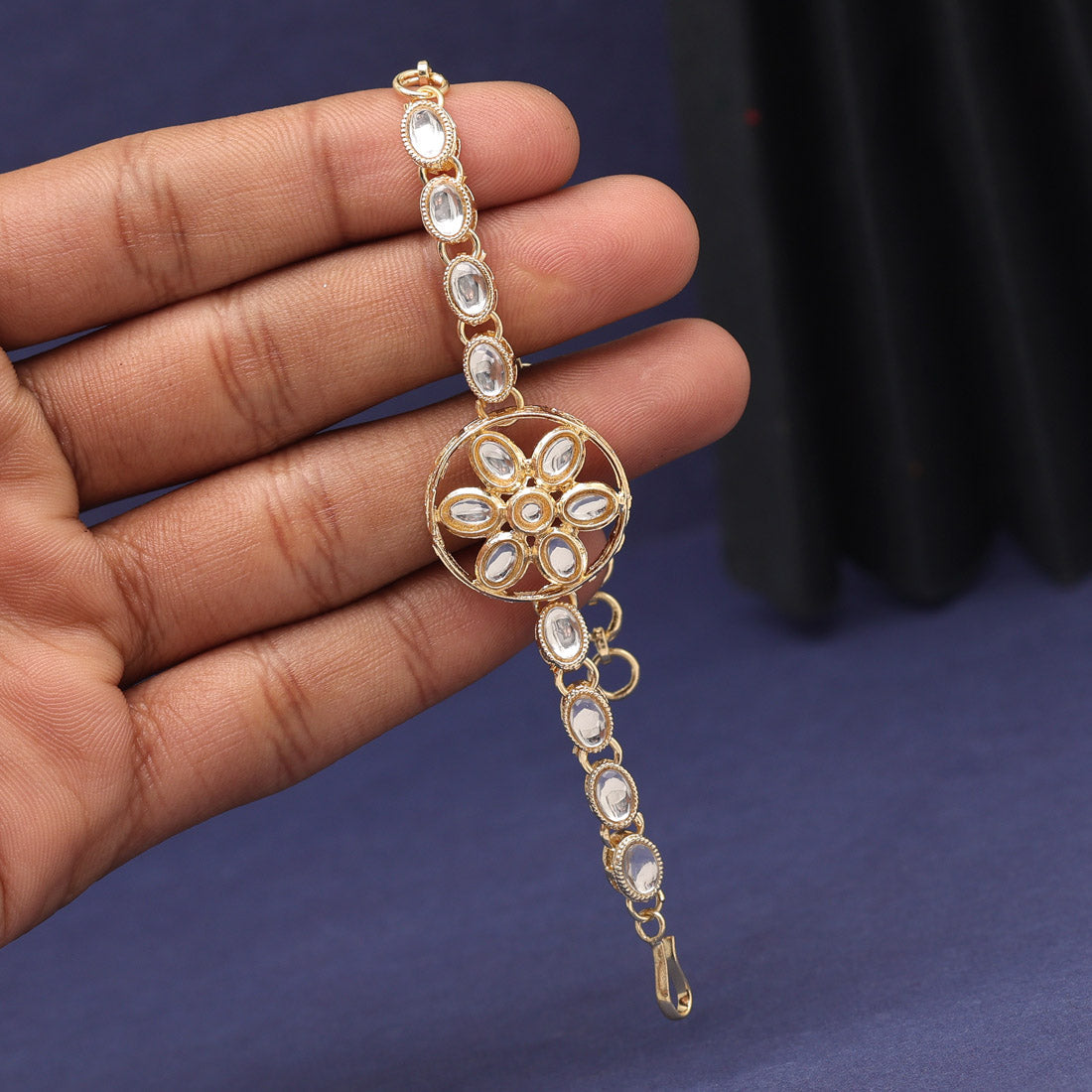 White Color Kundan Bracelets (KNB110WHT)