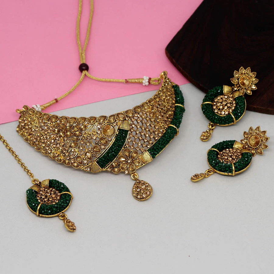 Green Color Kundan Polki Necklace Set (KPN166GRN)