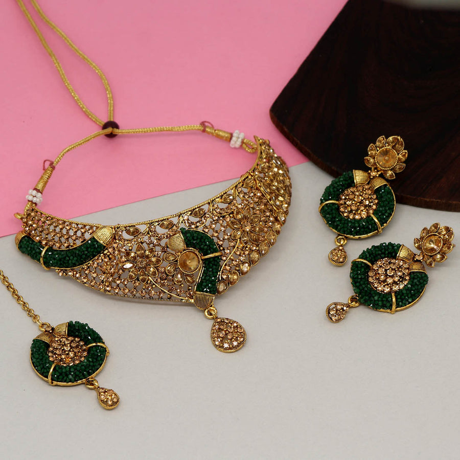 Green Color Kundan Polki Necklace Set (KPN169GRN)