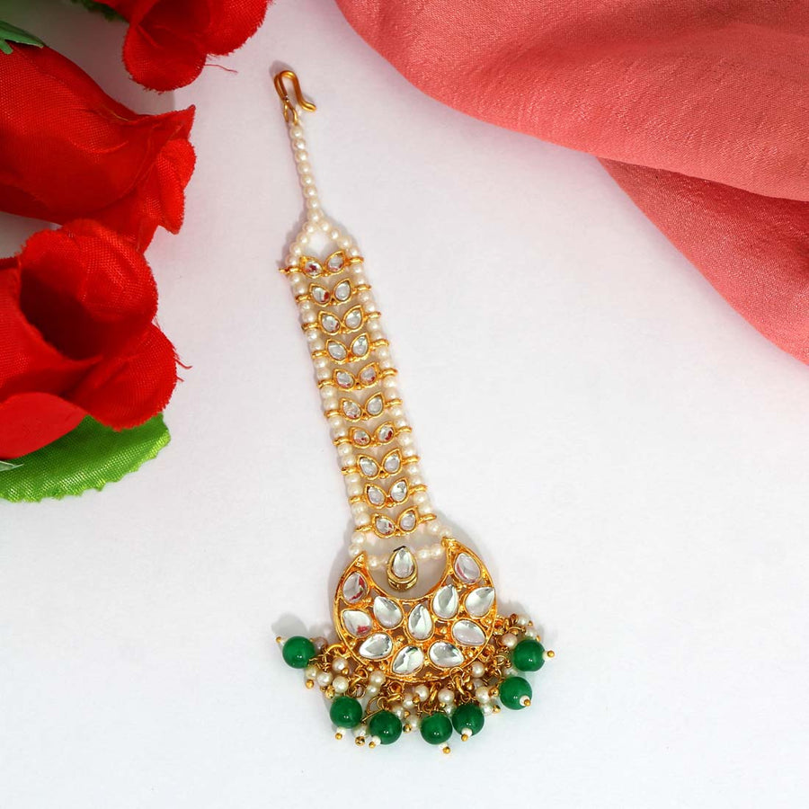 Green Color Kundan Maang Tikka (MTK413GRN)