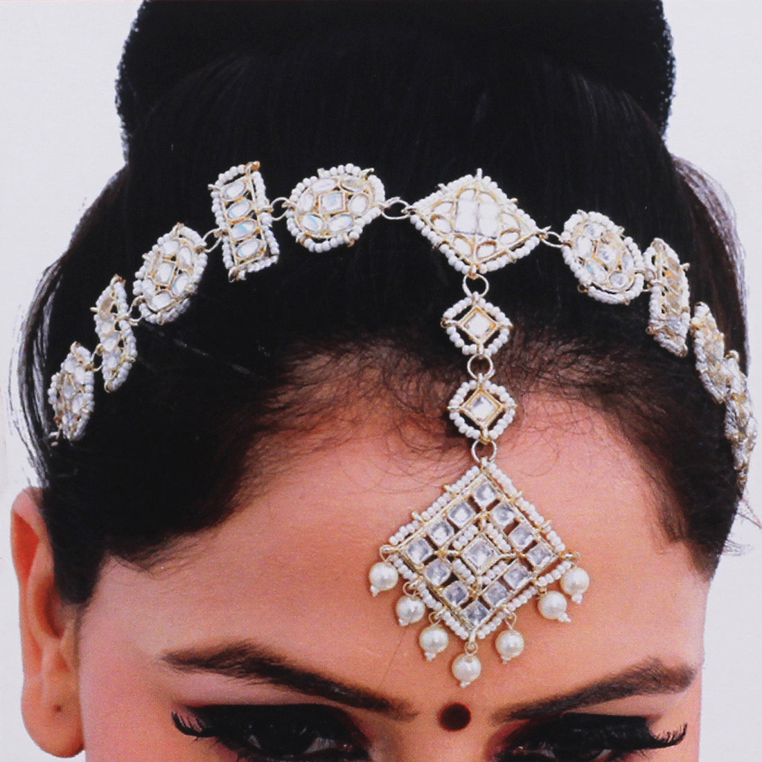 White Color Kundan Matha Patti (MTP332WHT)