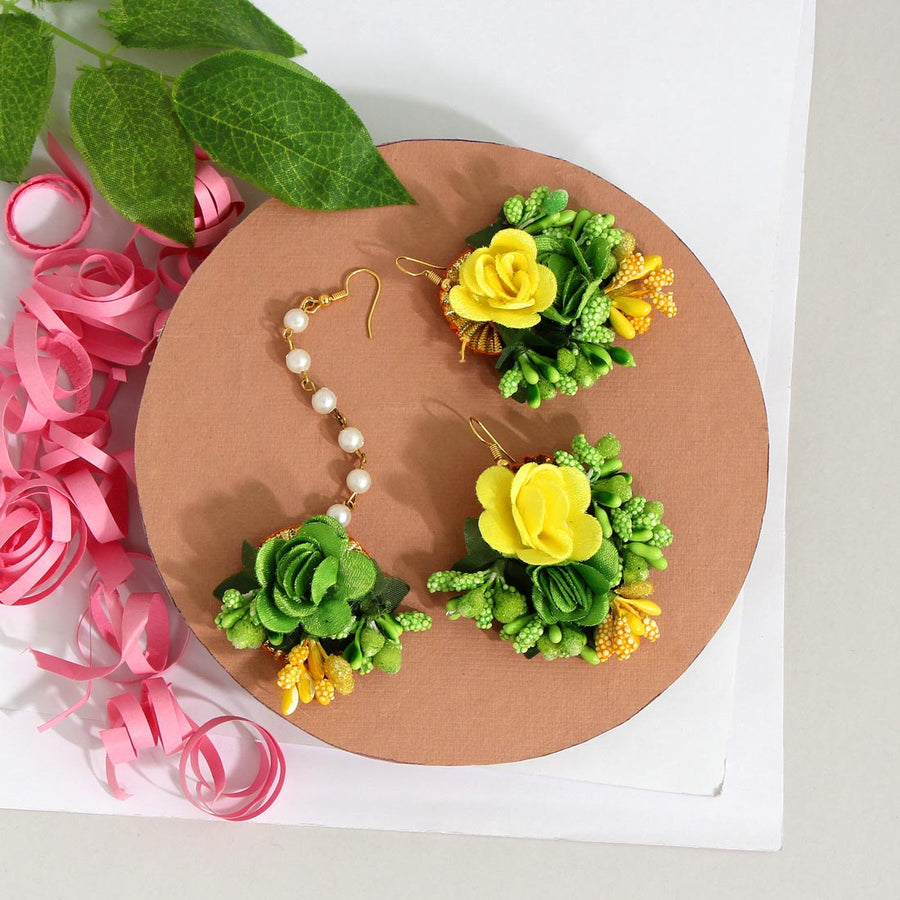 Yellow & Green Color Thread Earring With Maang Tikka (TRE158YLWGRN)