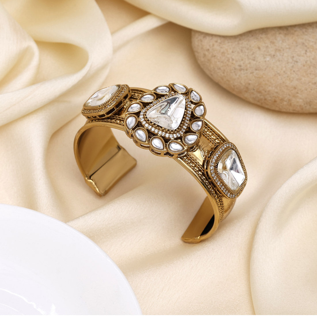 White Color American Diamond Bracelet With Graceful Minimalist Aesthetic