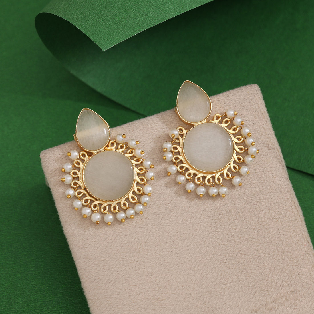White Color Amrapali Earrings