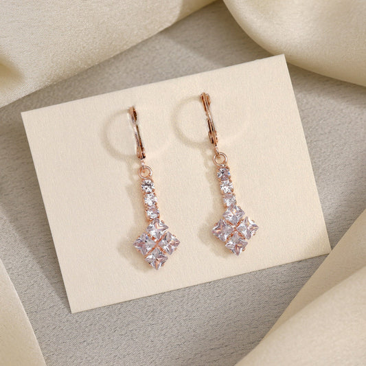 Dazzling Vintage Look With White Color Antique Stone Earrings For Parties