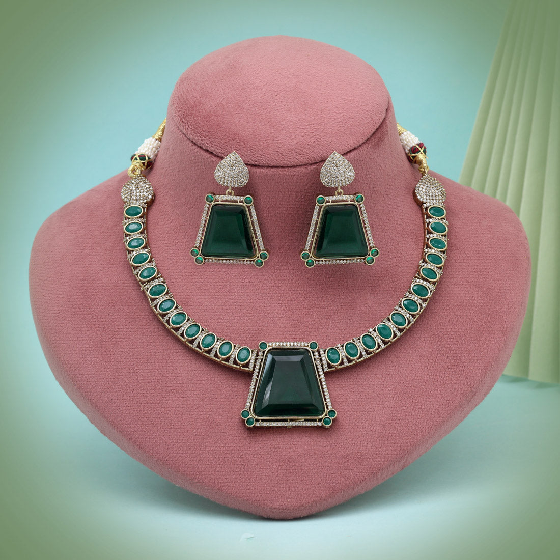 Green Color Unique Handmade Brass Metal With Monalisa Stones & American Diamond Apala Polish Necklace Of Jaipur (CZN1060GRN)